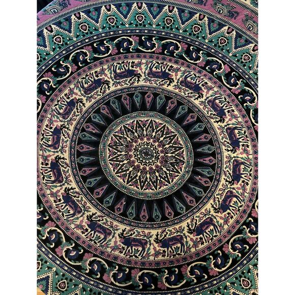 Round Tapestry Elephant Hippie Mandala Royal‎ Plum Ethnic Art Decor Multicolor - Picture 1 of 2